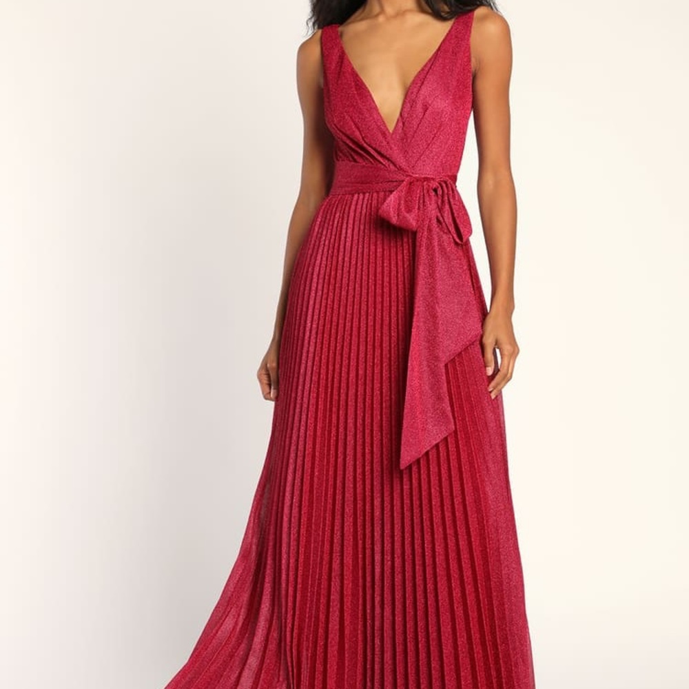 Lulu’s Going for Glitz Magenta Metallic Pleated Dress